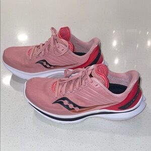 Saucony Women's Athletic Shoes in Pink